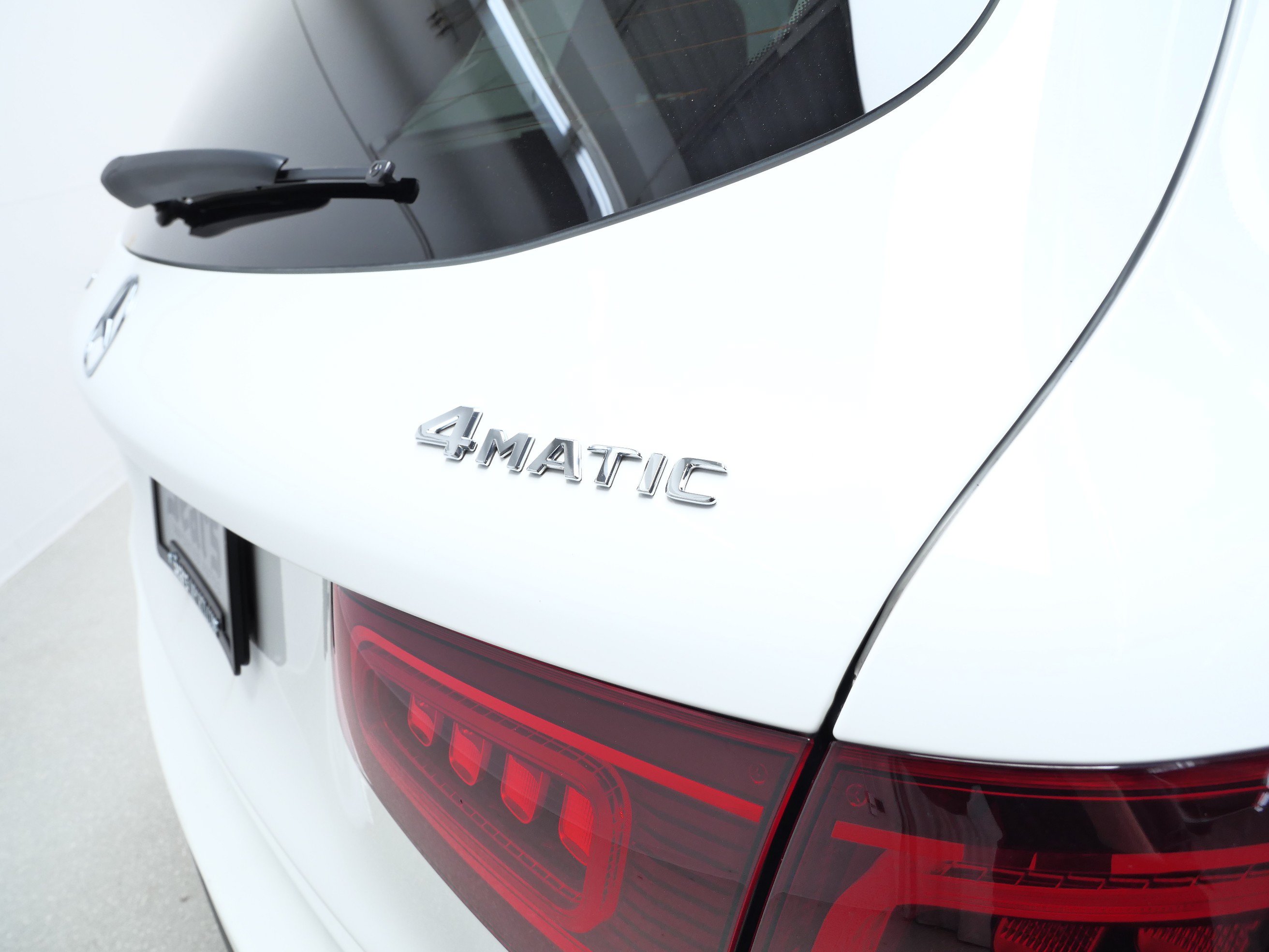 Used 2022 Mercedes-Benz GLC 300 4MATIC image 6