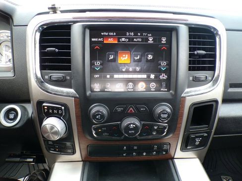 Used 2017 RAM 1500 Laramie w/ Convenience Group image 27