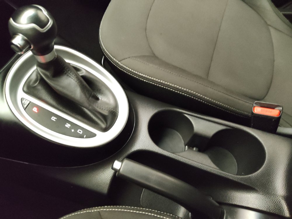 Used 2016 Kia Soul FWD image 26