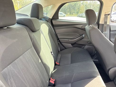 Used 2017 Ford Focus S image 27