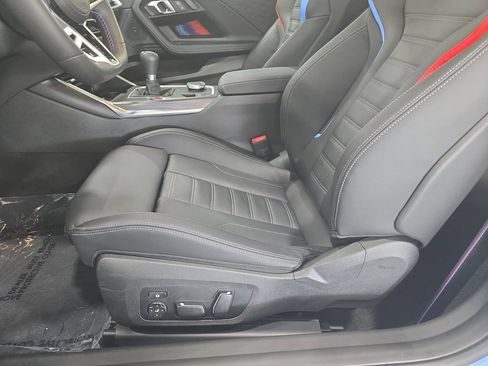 Used 2026 BMW M2 w/ Lighting Package RWD image 22