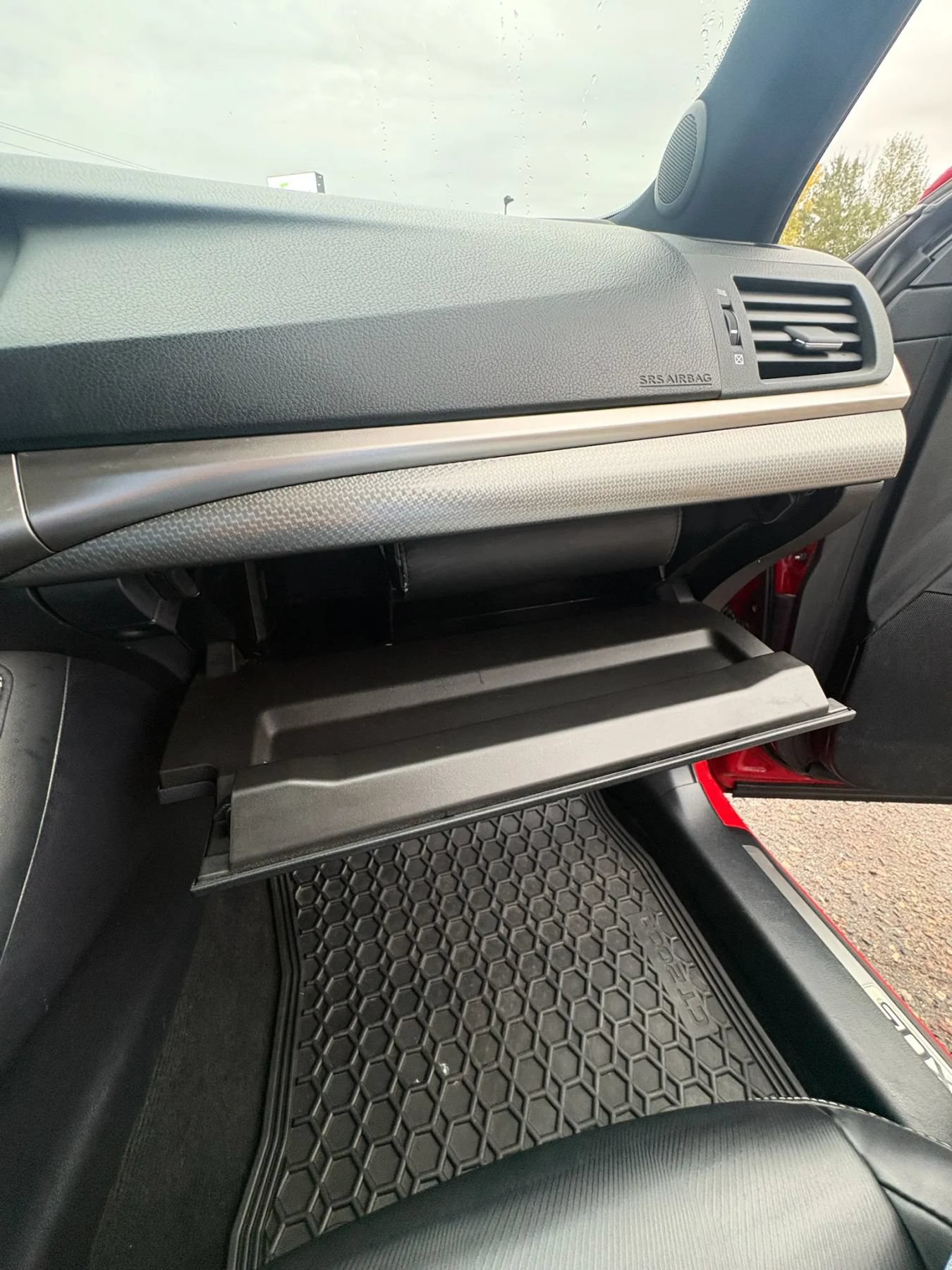 Used 2014 Lexus CT 200h w/ F Sport w/Nuluxe Interior FWD image 29