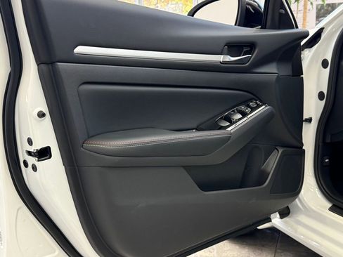 New 2025 Nissan Altima 2.5 SR w/ SR Premium Package image 18