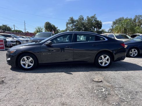 Used 2022 Chevrolet Malibu LS FWD image 4