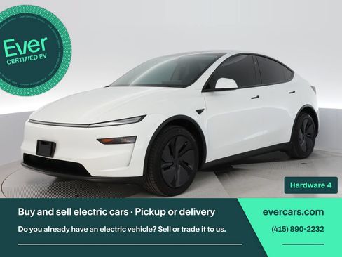 Used 2026 Tesla Model Y AWD image 1