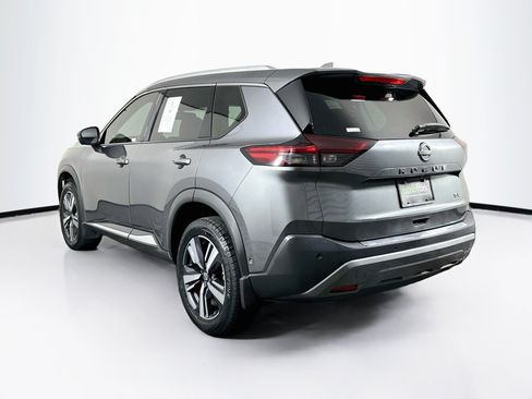 Used 2023 Nissan Rogue SL w/ SL Premium Package FWD image 5
