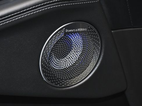 Used 2025 BMW XM image 11