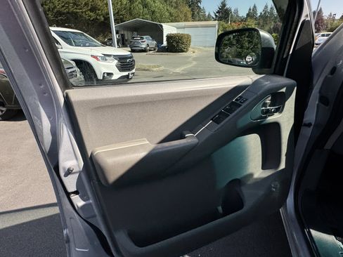 Used 2008 Nissan Frontier SE w/ SE Value Truck Pkg image 15