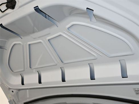 Used 2023 Tesla Model X image 42