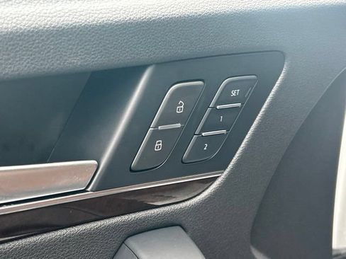Used 2019 Audi Q5 2.0T Premium w/ Convenience Package AWD/4WD image 24