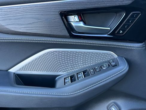 Used 2022 Acura MDX SH-AWD w/ Advance Package image 10