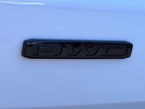 New 2026 GMC Acadia Elevation w/ Black Edition AWD/4WD image 10