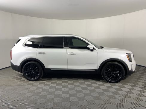 Used 2020 Kia Telluride SX w/ SX Prestige Package image 2