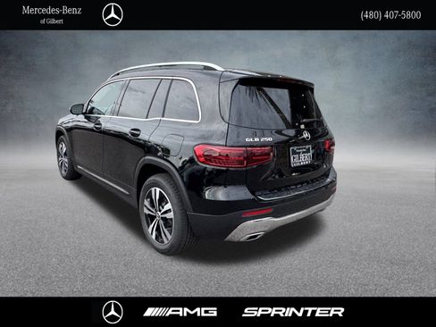 New 2026 Mercedes-Benz GLB 250 image 4