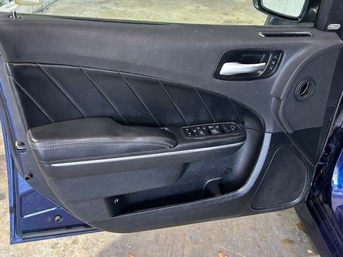 Used 2017 Dodge Charger R/T Scat Pack RWD image 25