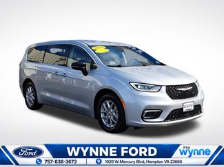 Used 2024 Chrysler Pacifica Touring-L FWD 360° Tour