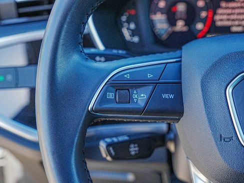 Used 2020 Audi Q3 2.0T Premium image 14