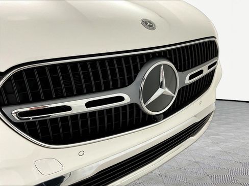 Certified 2023 Mercedes-Benz GLC 300 4MATIC image 33