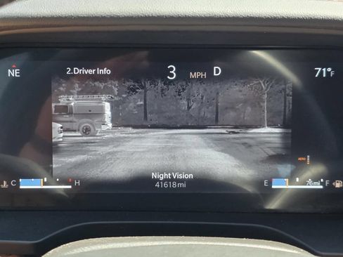 Used 2024 Jeep Grand Cherokee L Summit AWD/4WD image 46