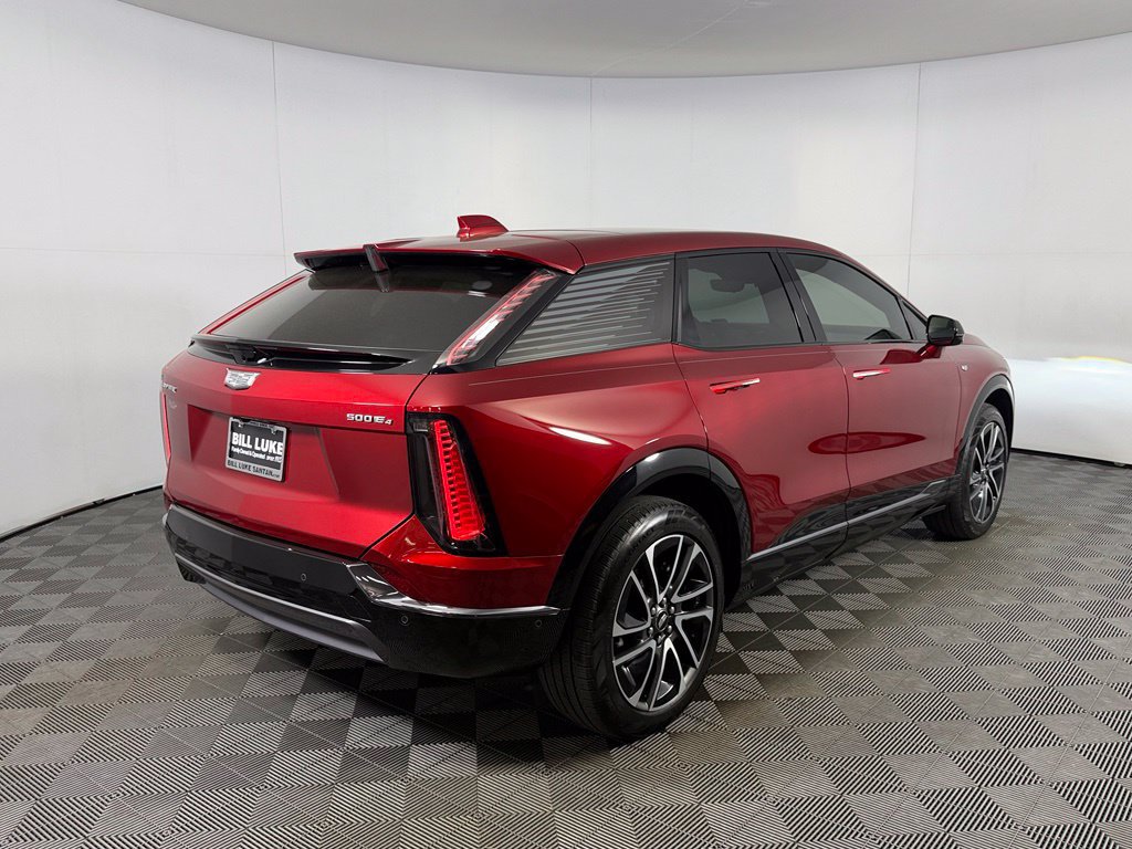 Used 2025 Cadillac Optiq Sport 1 AWD/4WD image 7