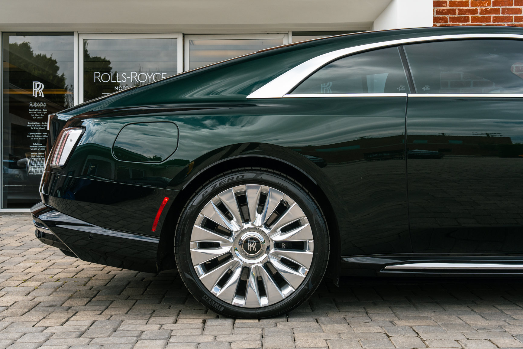 Used 2024 Rolls-Royce Spectre w/ Spectre Launch Package AWD/4WD image 41