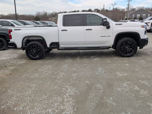 New 2026 Chevrolet Silverado 2500 LT w/ Trail Boss Package image 9