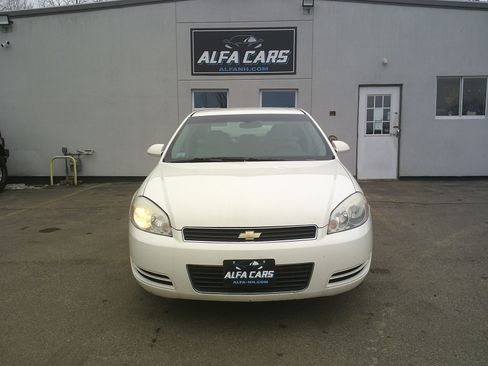 Used 2008 Chevrolet Impala LT image 2