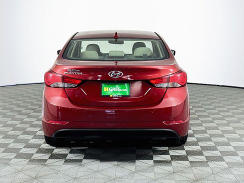 Used 2016 Hyundai Elantra SE w/ Option Group 02 FWD image 7