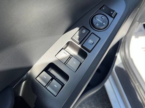 Used 2020 Hyundai Ioniq Blue FWD image 35