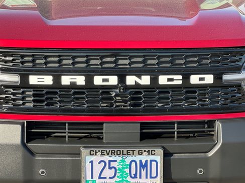 Used 2025 Ford Bronco Sport Outer Banks w/ Outer Banks Tech Package+ image 47