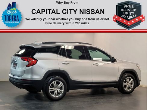 Used 2018 GMC Terrain SLE w/ Driver Convenience Package image 24