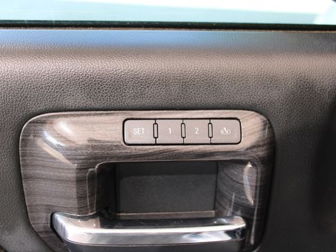 Used 2017 GMC Sierra 1500 SLT image 25