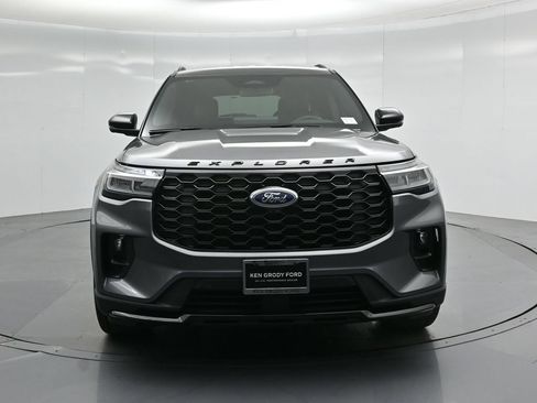 New 2026 Ford Explorer ST-Line w/ ST-Line Street Pack RWD image 51