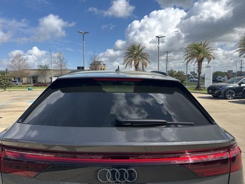 Used 2025 Audi Q8 Premium w/ Black Optic Package image 15