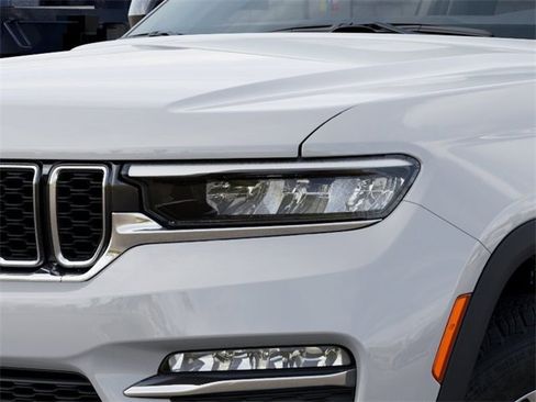 New 2025 Jeep Grand Cherokee Limited image 6