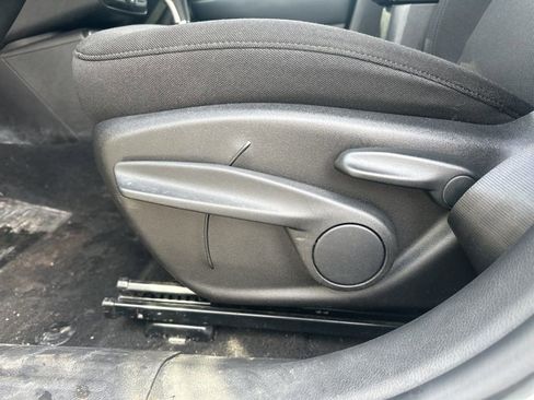 Used 2023 Jeep Renegade Latitude AWD/4WD image 13
