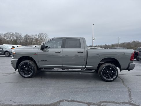 New 2026 RAM 2500 Laramie AWD/4WD image 8