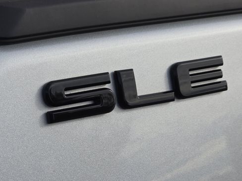 Certified 2021 GMC Terrain SLE w/ Driver Convenience Package image 16