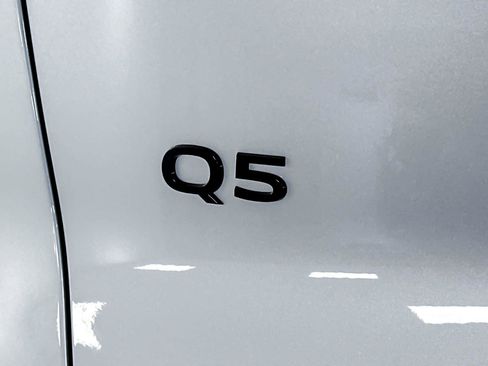 New 2025 Audi Q5 Premium Plus image 26