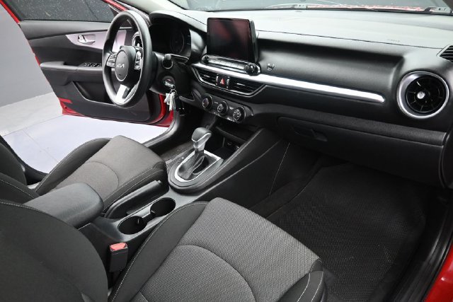 Used 2023 Kia Forte LXS FWD image 12