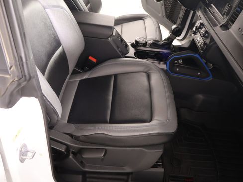 Used 2023 Ford Bronco Black Diamond image 14