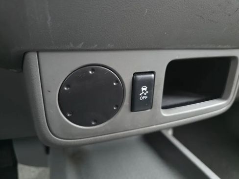 Used 2016 Nissan Frontier Desert Runner image 30