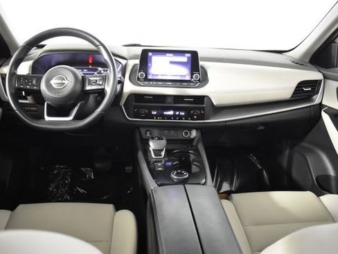 Certified 2024 Nissan Rogue SV w/ SV Premium Package AWD/4WD image 26