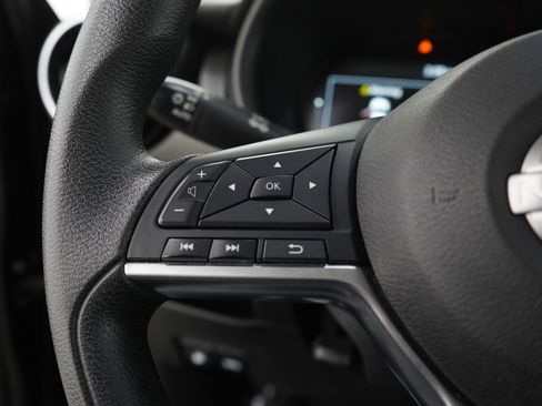 Used 2023 Nissan Kicks SV image 23