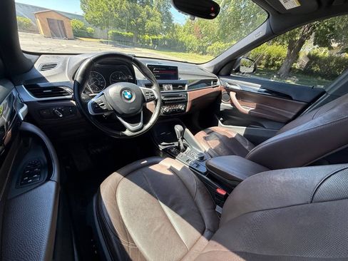 Used 2018 BMW X1 xDrive28i AWD/4WD image 9