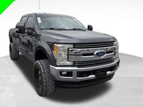 Used 2017 Ford F250 Lariat w/ Lariat Ultimate Package AWD/4WD image 1