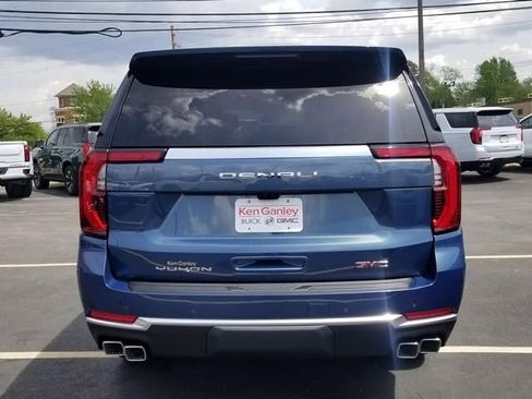 New 2026 GMC Yukon Denali w/ Denali Reserve Package AWD/4WD image 3