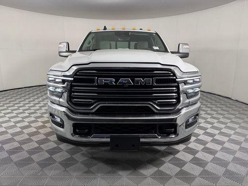 Used 2025 RAM 2500 Laramie RWD image 3