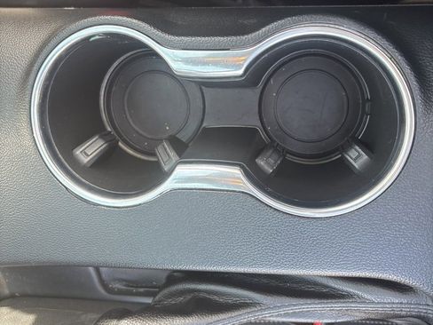 Used 2019 Ford Mustang Premium image 28