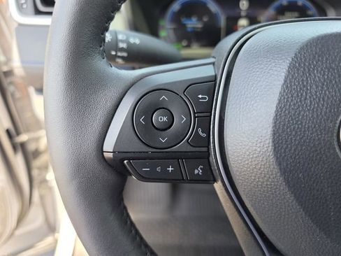 Used 2025 Toyota RAV4 XSE w/ Advanced Technology Package AWD/4WD image 39